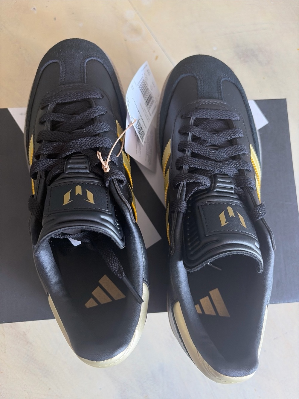 Adidas Samba x Messi J Black/Gold Metallic/Gum Big Kid's  Juniors JR6349 Size 5 - Picture 3 of 9